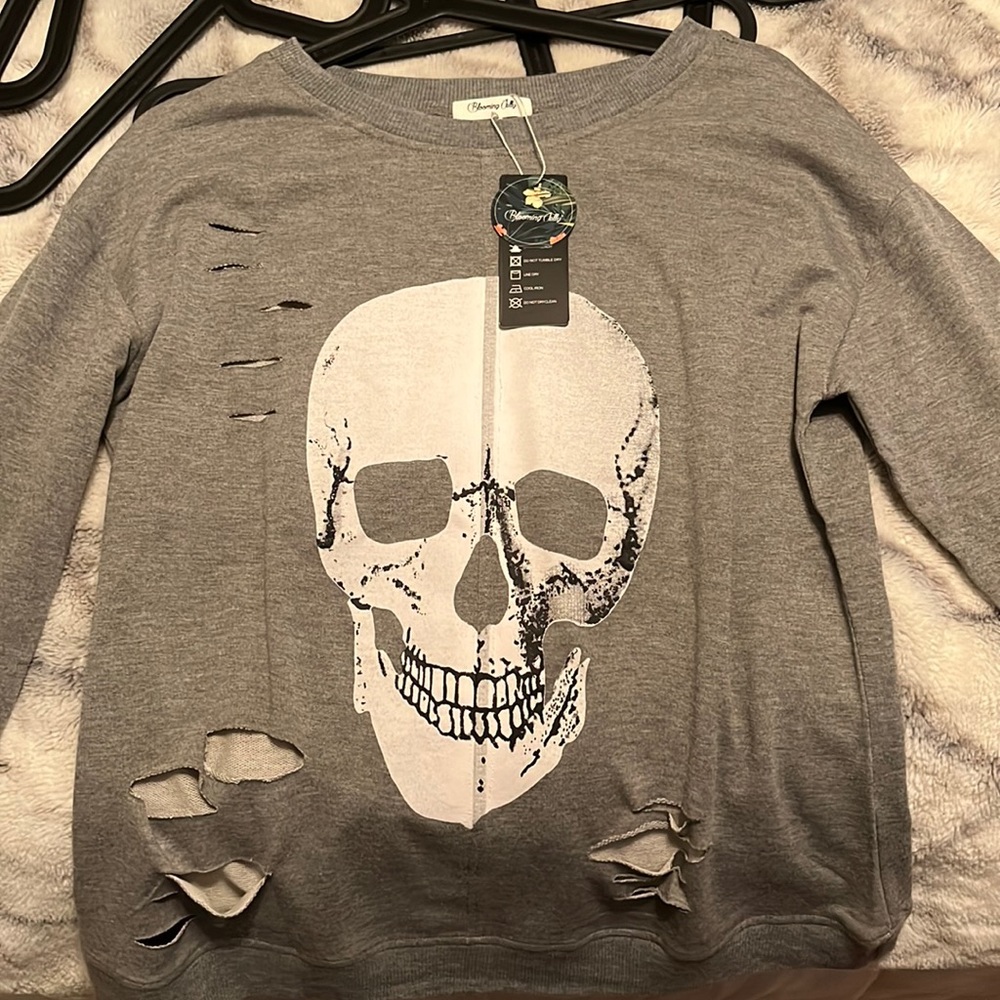Blooming Jolly- Skull crewneck, Size S. Never worn, still has tags.